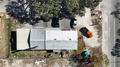 10 Barry Avenue, FL