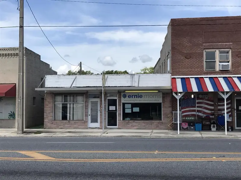 232 N Main St, FL