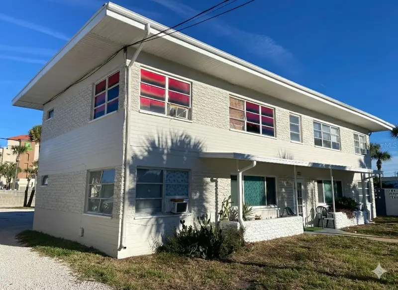 938 N Grandview Ave, FL