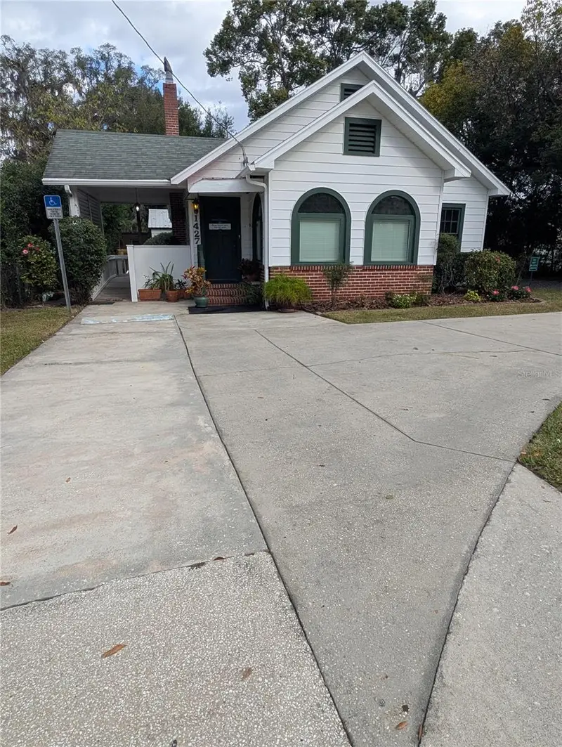 1427 E Fort King St, FL