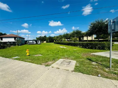 8390 S Us Highway 17-92 Highway, FL