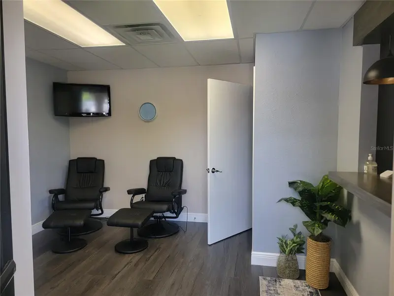 4120 Tamiami Trl #B, FL