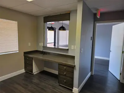4120 Tamiami Trail, FL