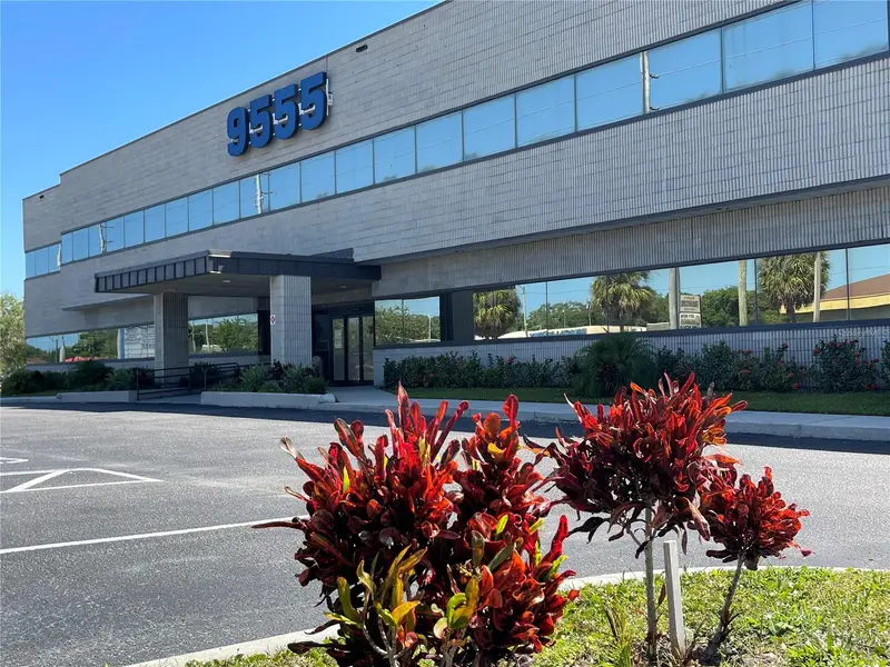 9555 Seminole Blvd #001, FL