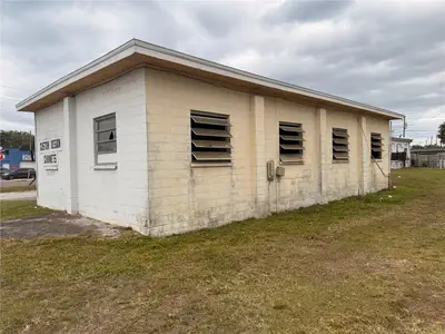 1305 Baker Street, FL