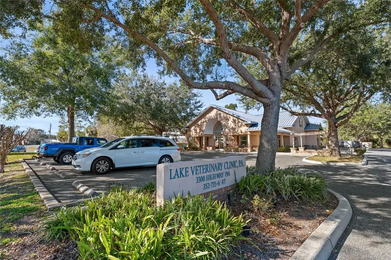 3300 N Highway 19a, FL