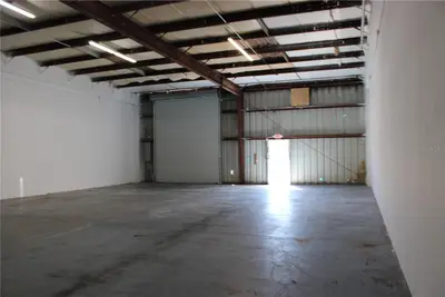 1400 L And R Industrial Boulevard, FL