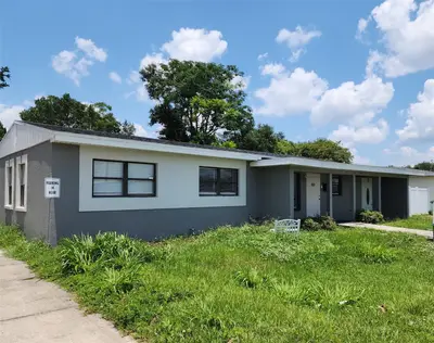 60 Semoran Boulevard, FL