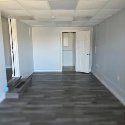 60 Semoran Boulevard, FL