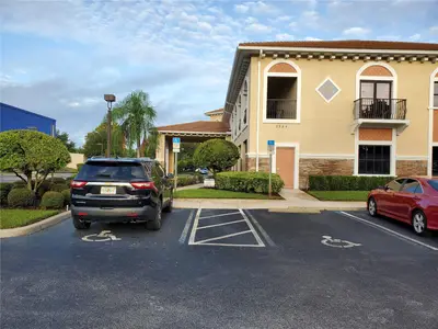 2984 Alafaya Trail, FL
