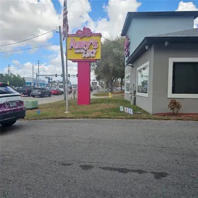 1806 1st Street, FL