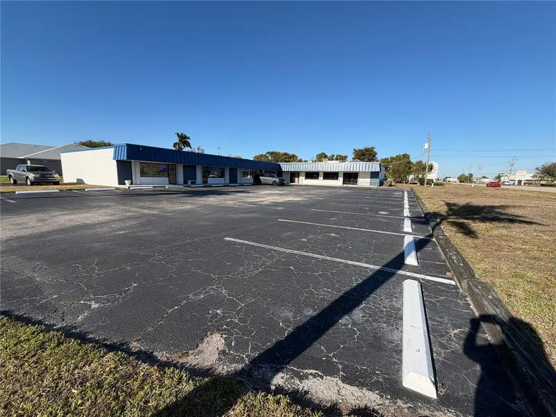 15630 Mcgregor Blvd, FL