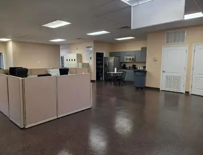 1070 Brandon Boulevard, FL