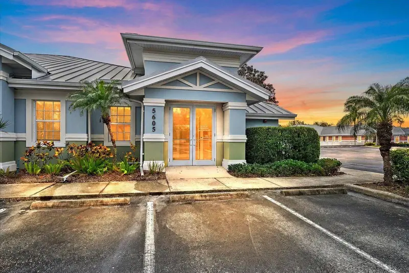 5605 Marquesas Cir #12c, FL