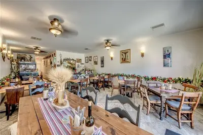 2414 Tamiami Trail, FL