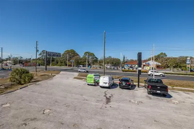 8312 Us Highway 19, FL