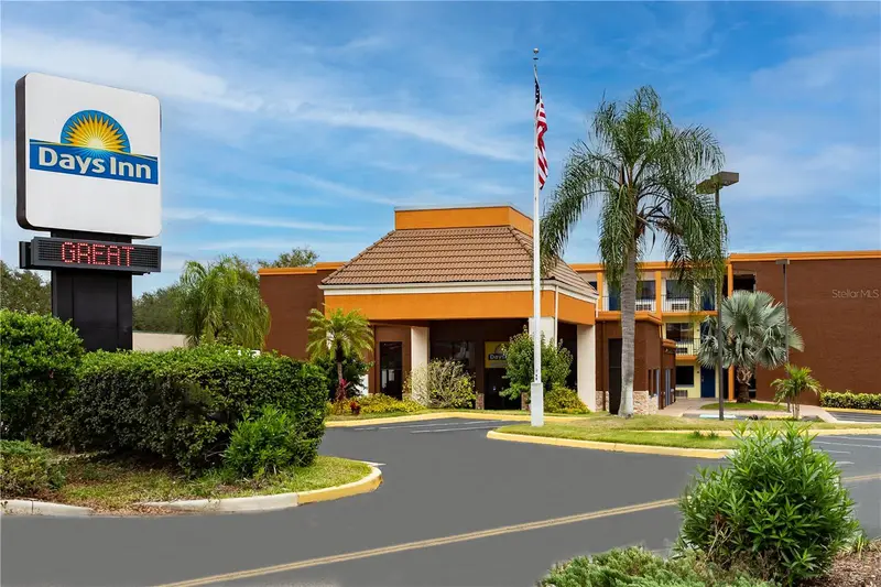 8245 S Us-17-92 Hwy, FL