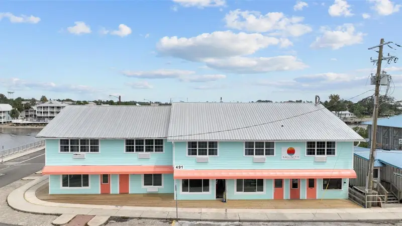 491 Dock St, FL