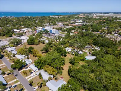4500 Tamiami Trail, FL