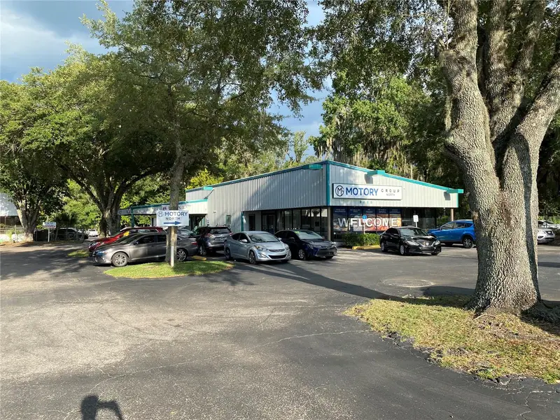 2625 N Main St, FL