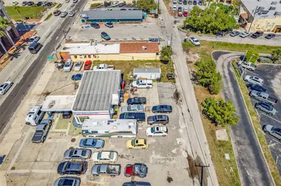 236 Tamiami Trail, FL