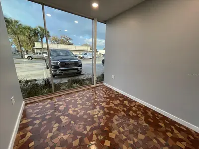 201 Main Street, FL
