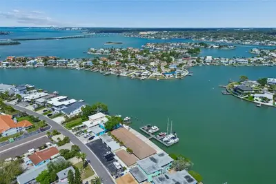 2307 Bay Boulevard, FL