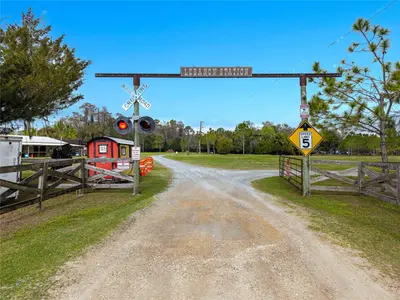 11350 State Road 121, FL