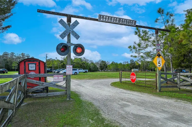 11350 State Road 121, FL