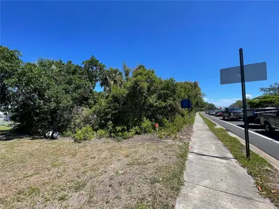 1519 Manatee Avenue, FL
