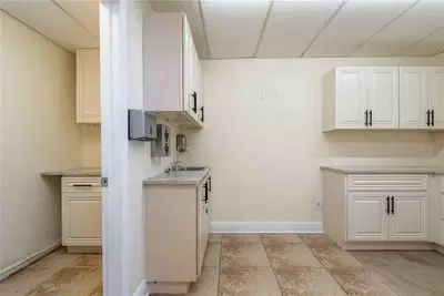 4109 Armenia, FL