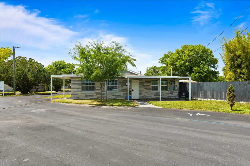 5424 Edgewater Dr, FL