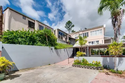 734 Bo Arenas, PR