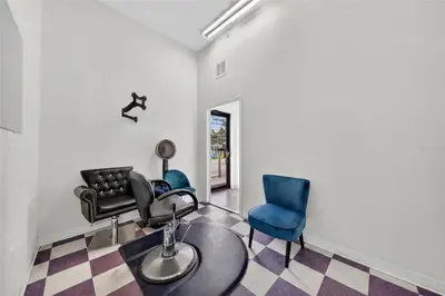595 9th Street, FL