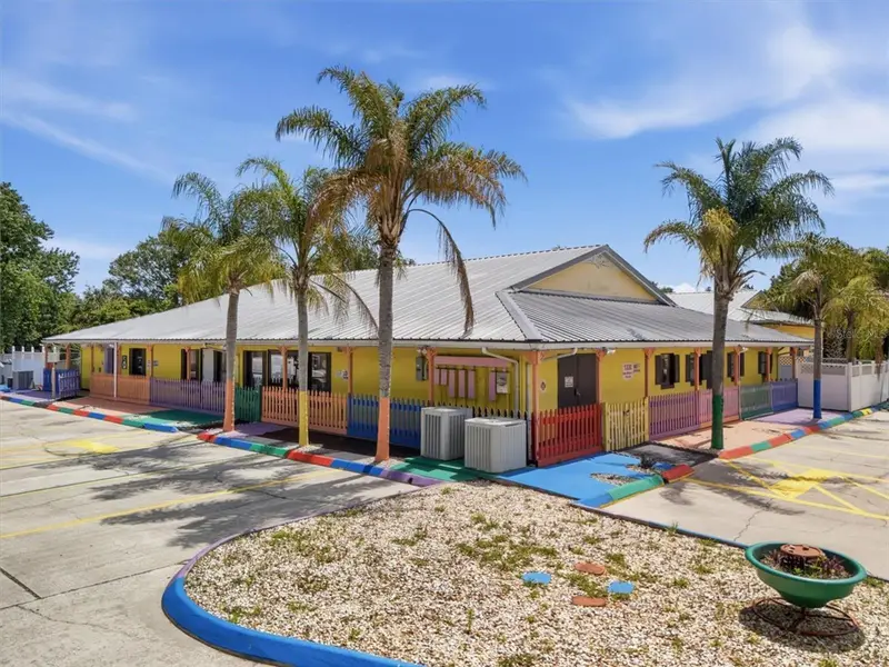 1330 Knox Mc Rae Dr #6a, FL