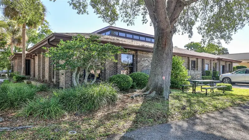 4 Old Kings Rd N #2a, FL