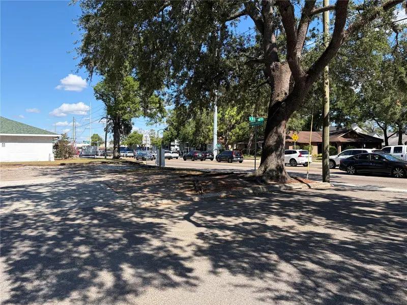 312 E Dr Martin Luther King Jr Blvd, FL