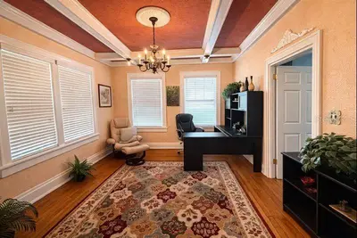 725 Central Avenue, FL