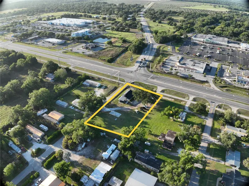 2442 Ne Highway 70, FL