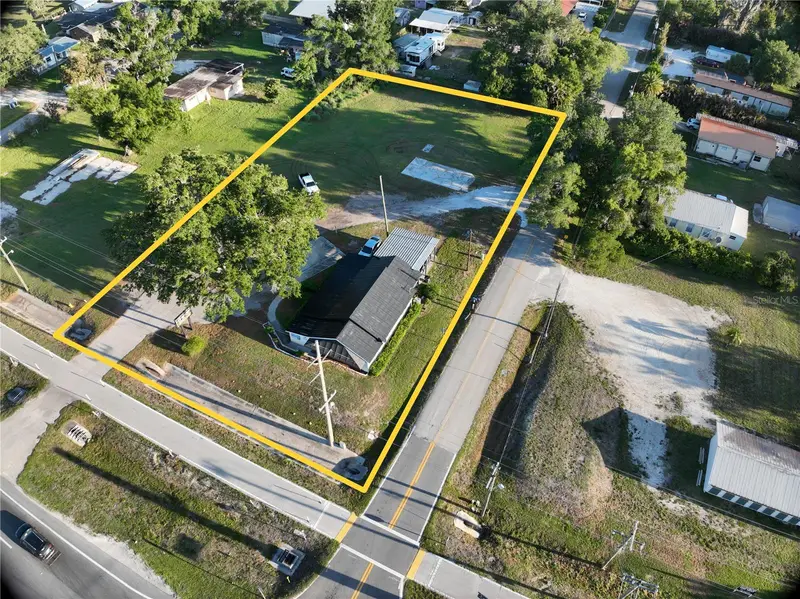 2442 Ne Highway 70, FL