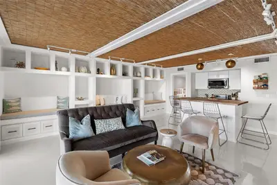439 Causeway Boulevard, FL