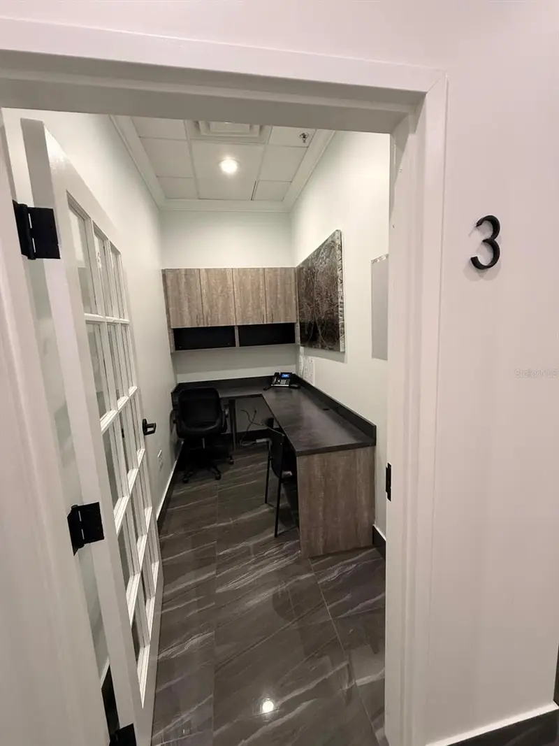 7901 Kingspointe Pkwy #19 #Office 3, FL