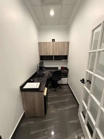 7901 Kingspointe Parkway, FL