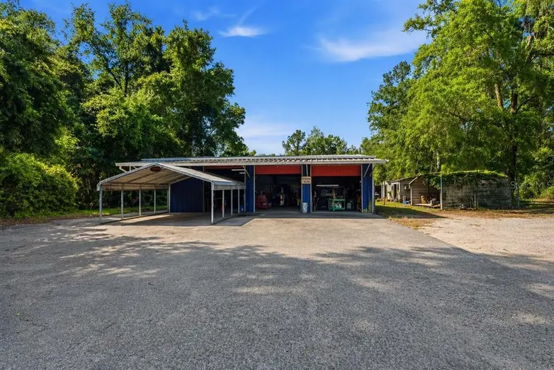 16260 Nw Us Highway 441, FL