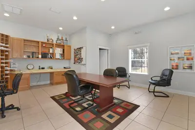 2071 Dobbs Road, FL