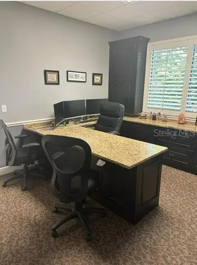 5245 Office Park Boulevard, FL