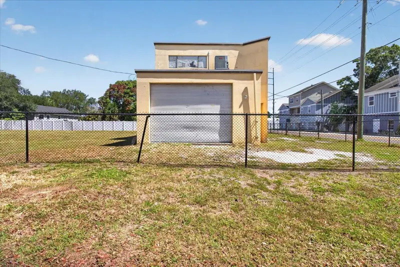2024 Grant St, FL