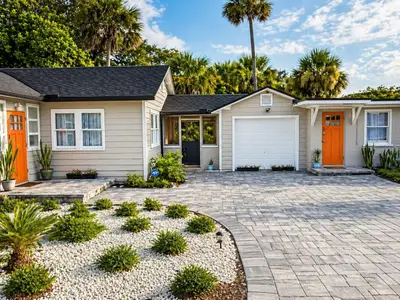 200 Pine Street, FL