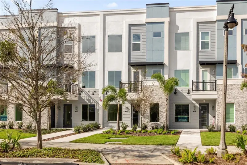 415 Mike Roberto Way, FL