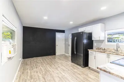 5807 Barry Lane, FL